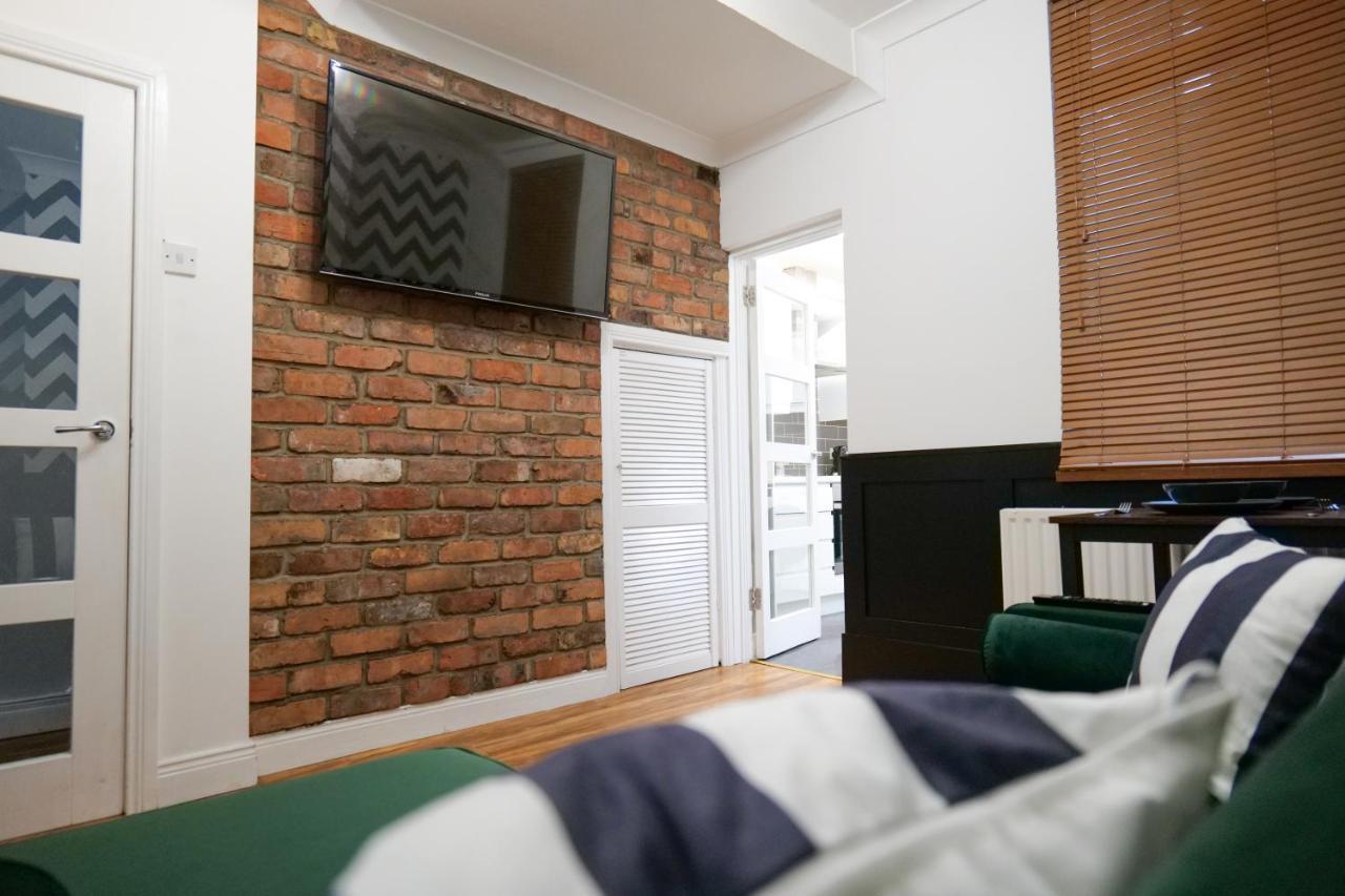 Broadway Belfast! Central Location! Sleeps 6! Экстерьер фото