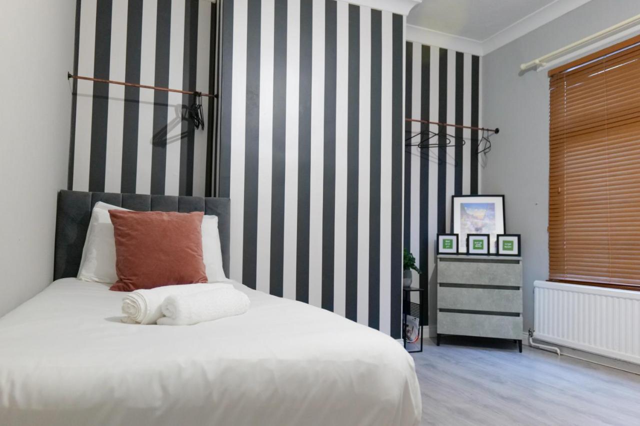 Broadway Belfast! Central Location! Sleeps 6! Экстерьер фото